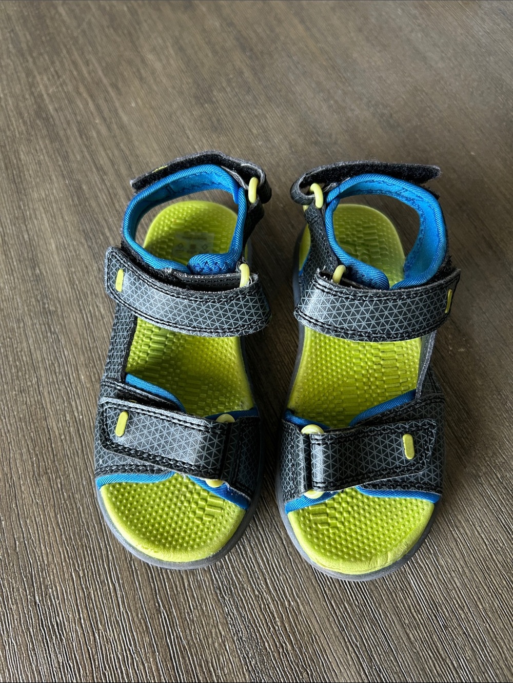 See Kai run Kids Adjustable Open-Toe Sandals in Gray and Lime, Semi New.